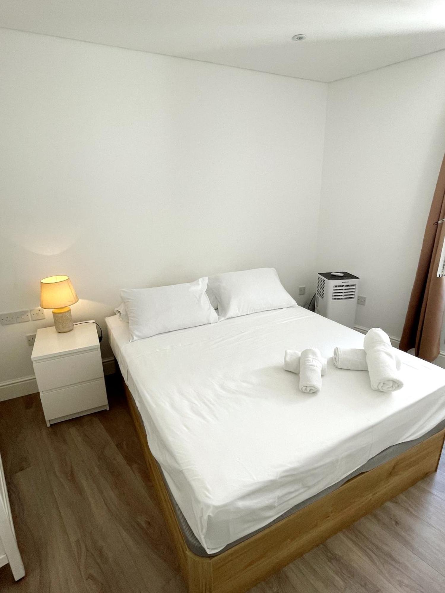Deluxe City Centre Two Bedroom - Grand Central House Gibraltar Exteriér fotografie