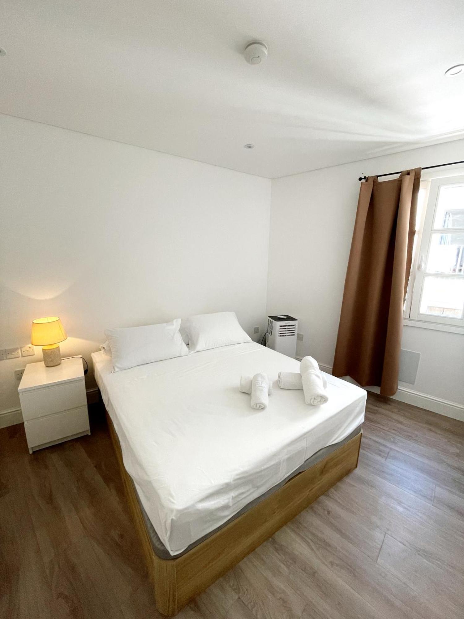 Deluxe City Centre Two Bedroom - Grand Central House Gibraltar Exteriér fotografie