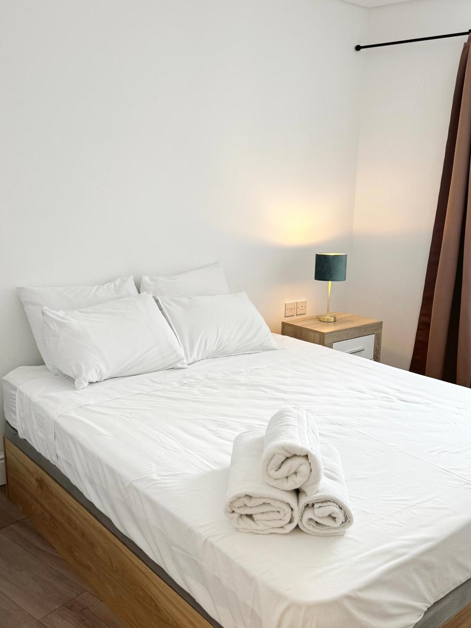 Deluxe City Centre Two Bedroom - Grand Central House Gibraltar Exteriér fotografie