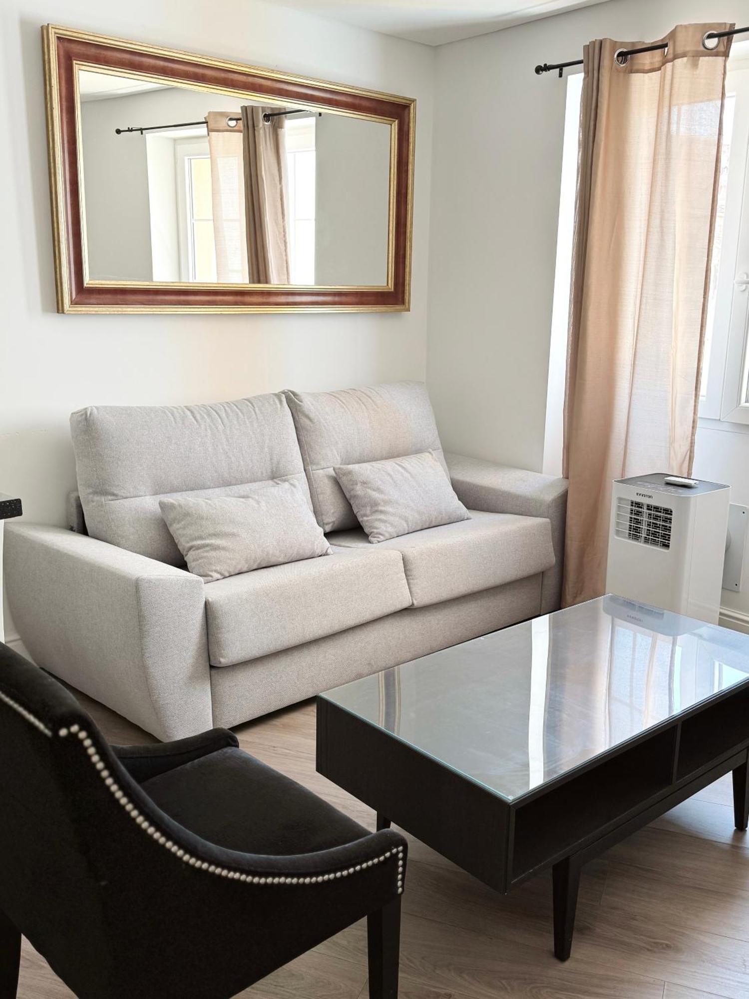 Deluxe City Centre Two Bedroom - Grand Central House Gibraltar Exteriér fotografie