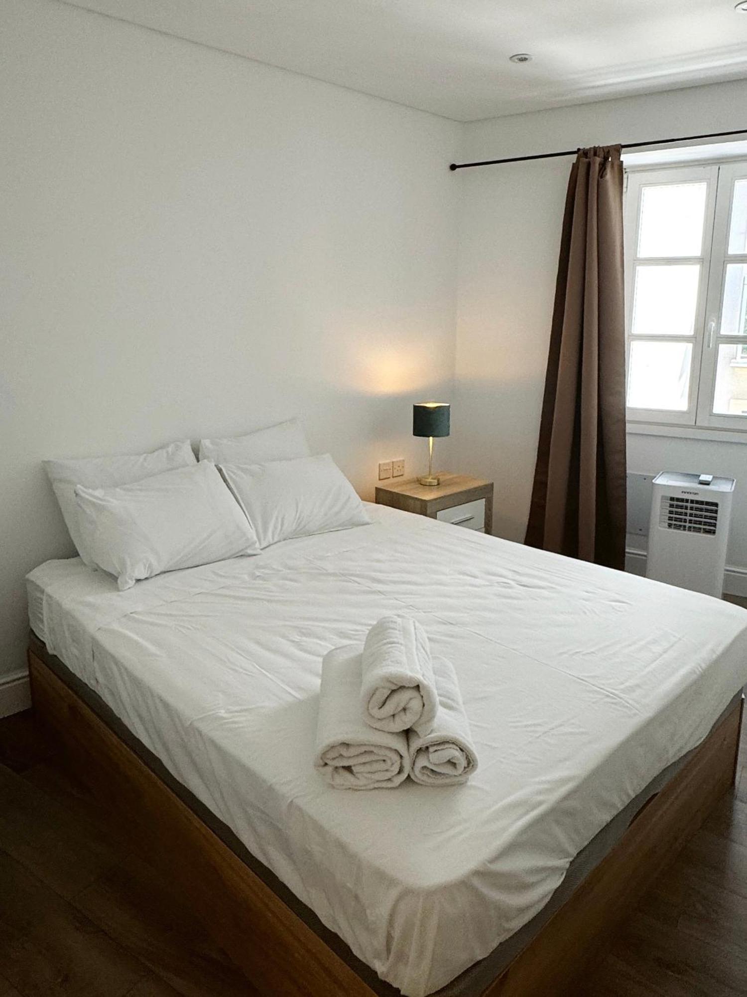 Deluxe City Centre Two Bedroom - Grand Central House Gibraltar Exteriér fotografie