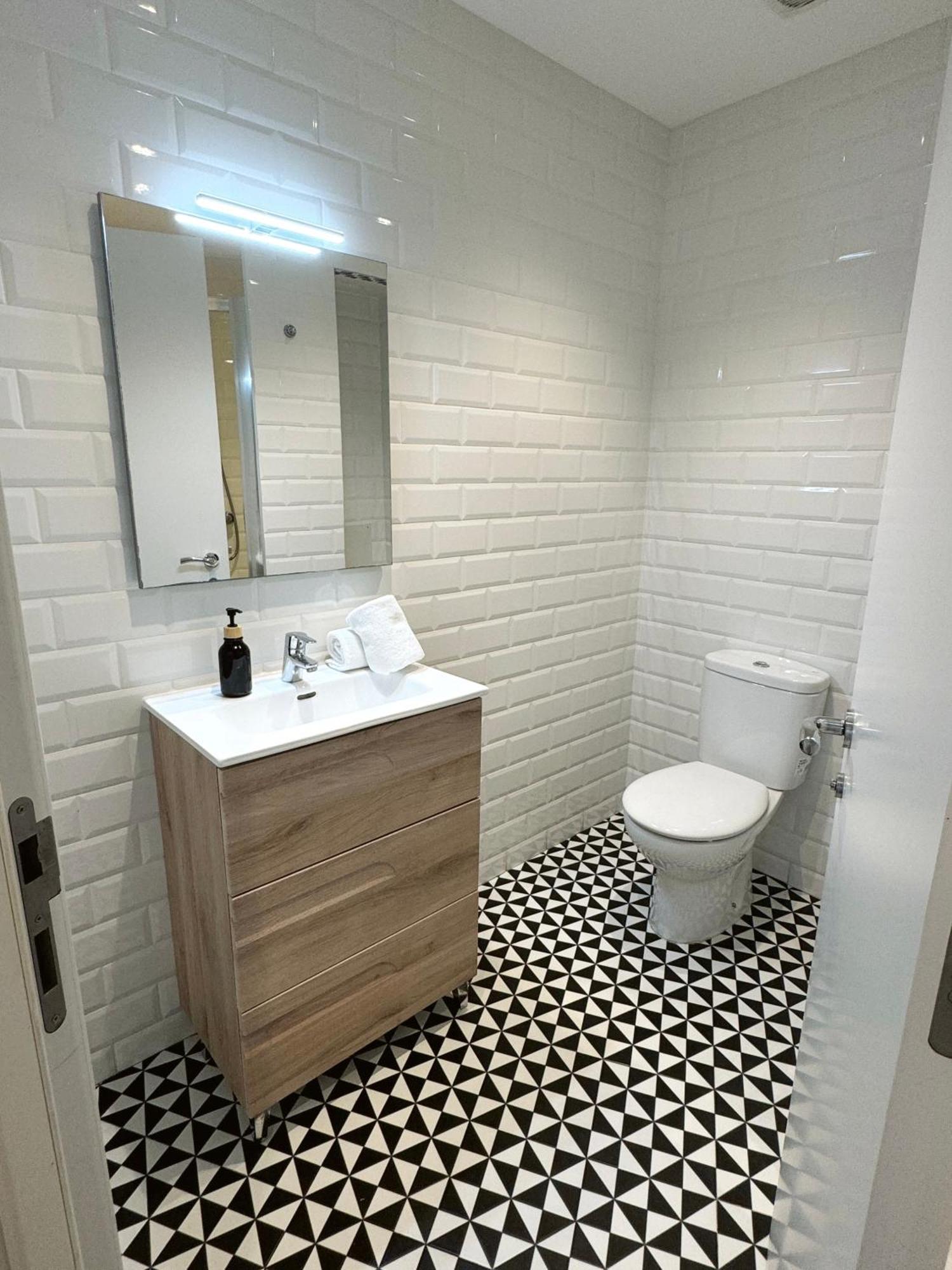Deluxe City Centre Two Bedroom - Grand Central House Gibraltar Exteriér fotografie