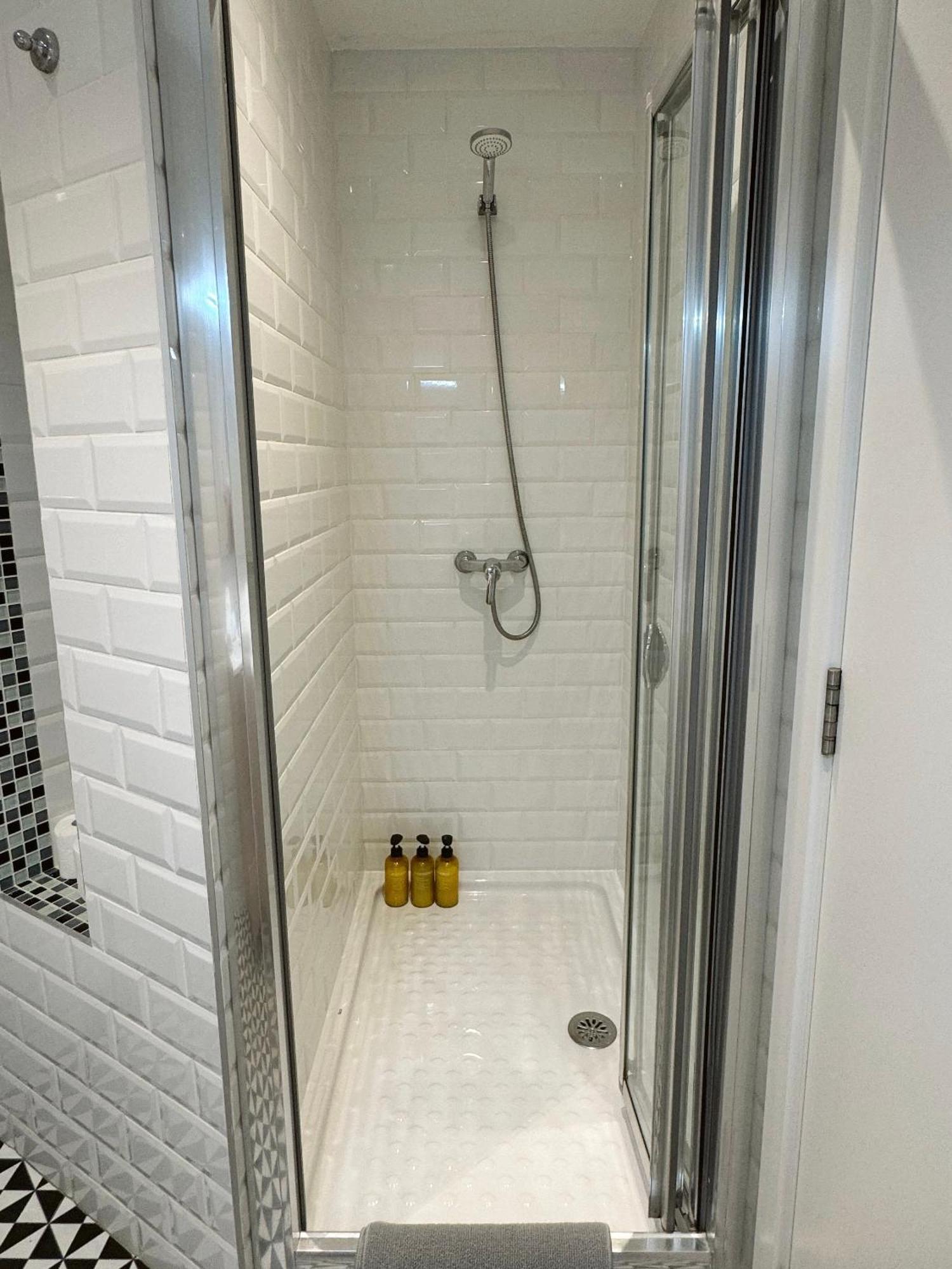 Deluxe City Centre Two Bedroom - Grand Central House Gibraltar Exteriér fotografie