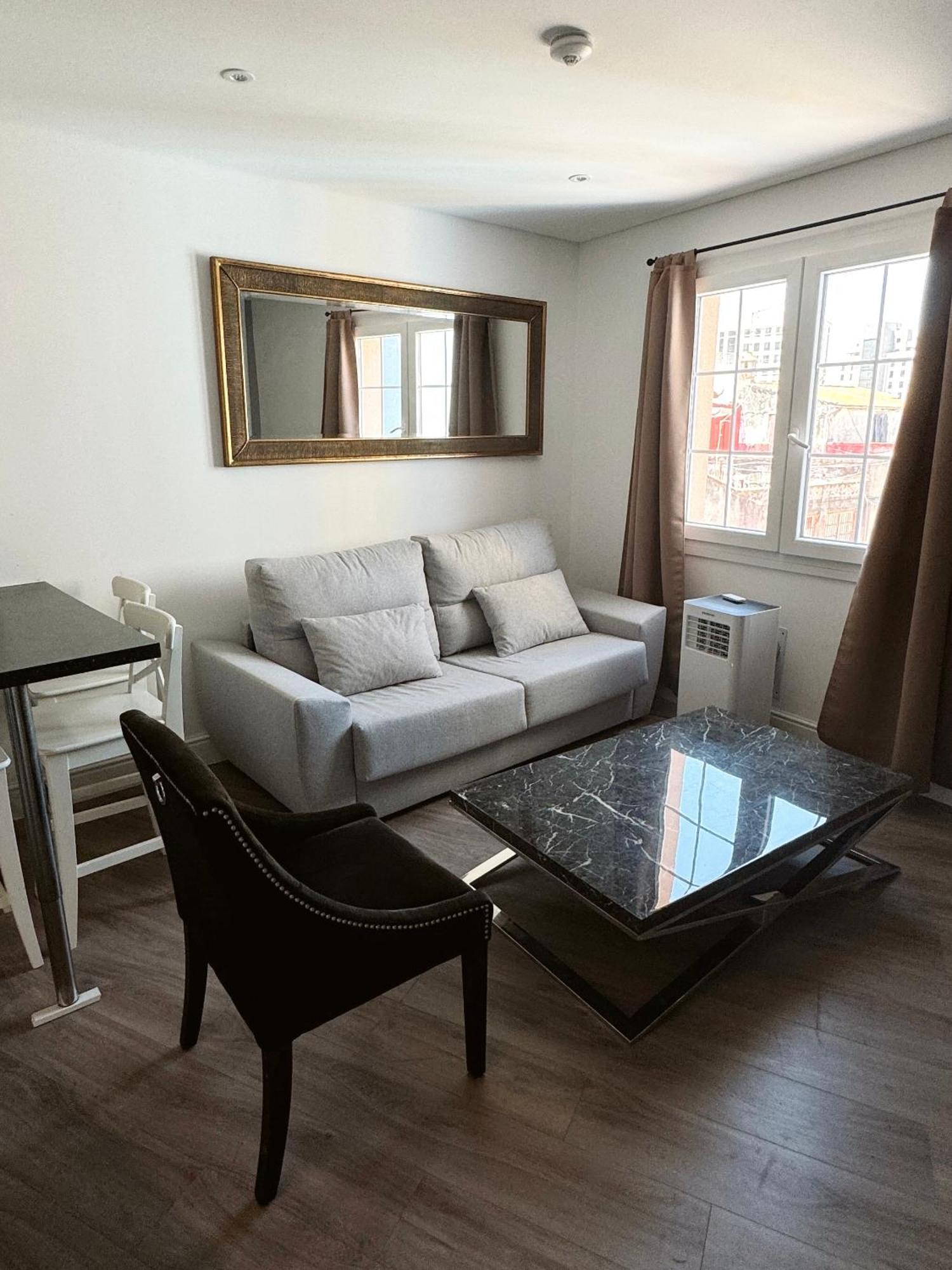 Deluxe City Centre Two Bedroom - Grand Central House Gibraltar Exteriér fotografie