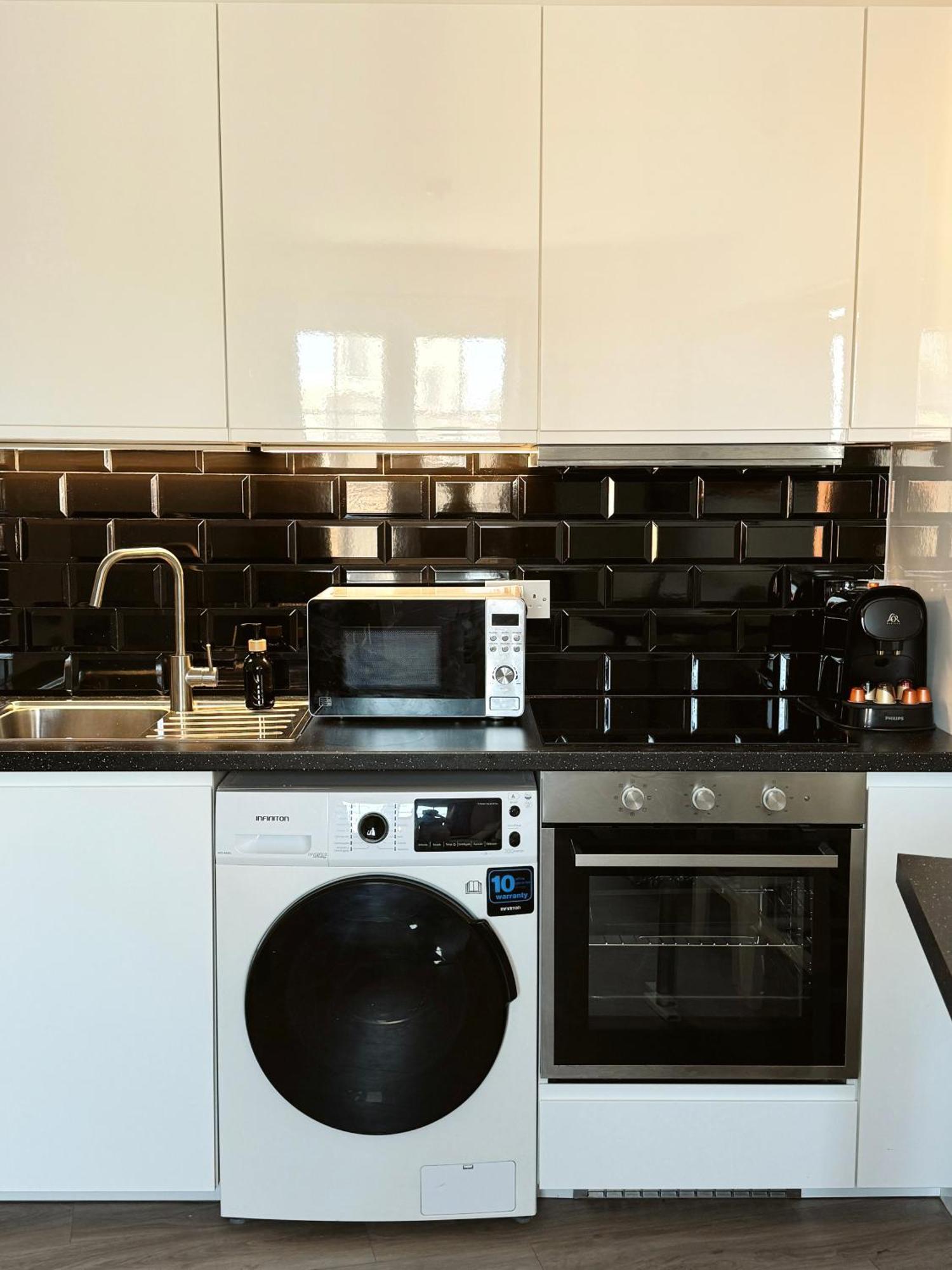Deluxe City Centre Two Bedroom - Grand Central House Gibraltar Exteriér fotografie