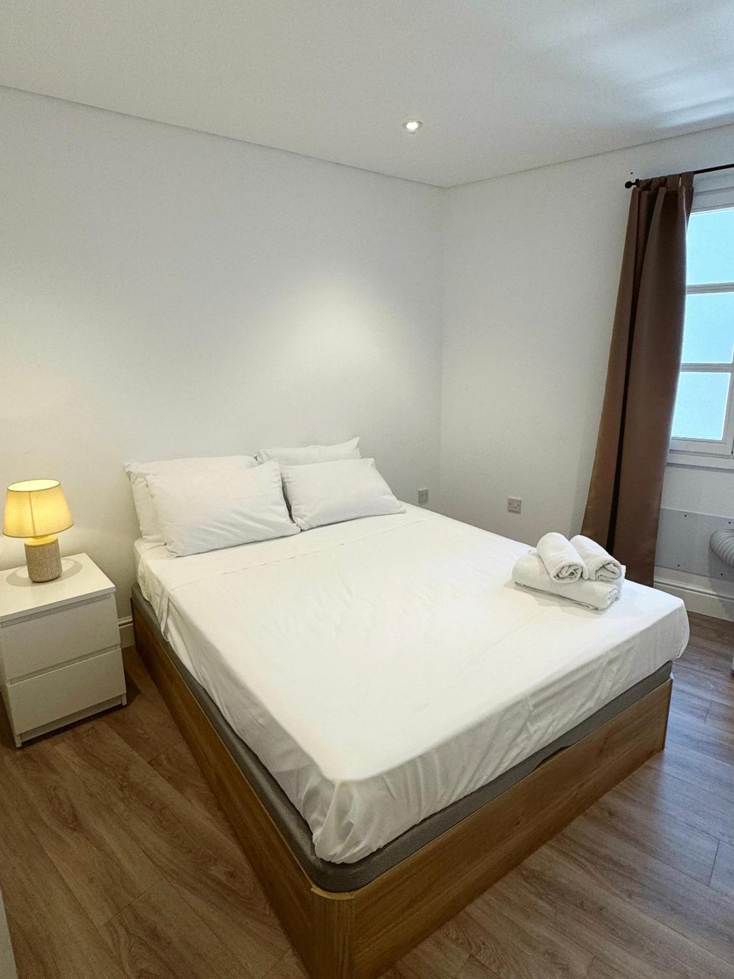 Deluxe City Centre Two Bedroom - Grand Central House Gibraltar Exteriér fotografie